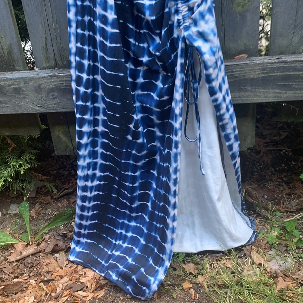 A classic Maxi Dress ❤️ - Picture 2 of 15